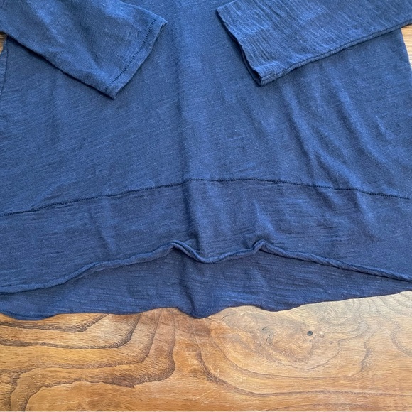 Women’s Anthropologie Navy Blue3/4 Sleeve V Neck Top Tee Shirt Medium - Picture 3 of 3